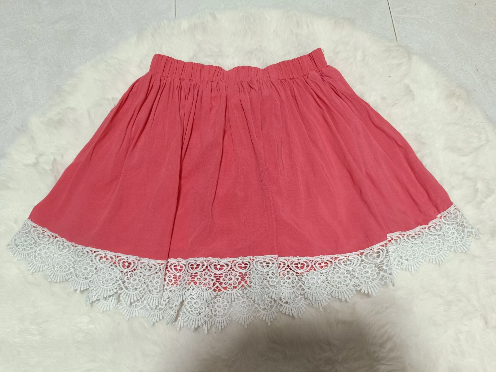 jupe courte en dentelle rose - jupe courte évasée dentelle rose – photo 8